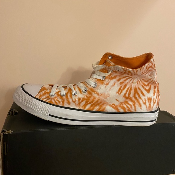 Tie-dye chuck Taylors - Picture 2 of 2